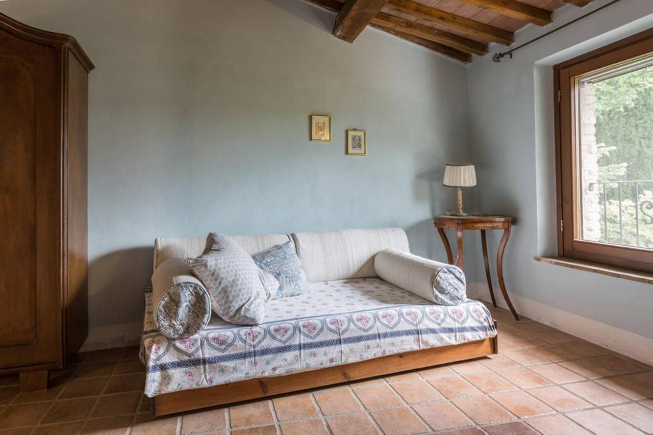 Agriturismo Il Poggio Degli Scoiattoli Perugia Exterior foto