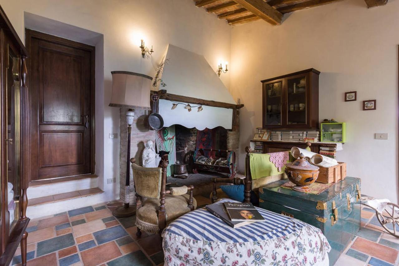 Agriturismo Il Poggio Degli Scoiattoli Perugia Exterior foto