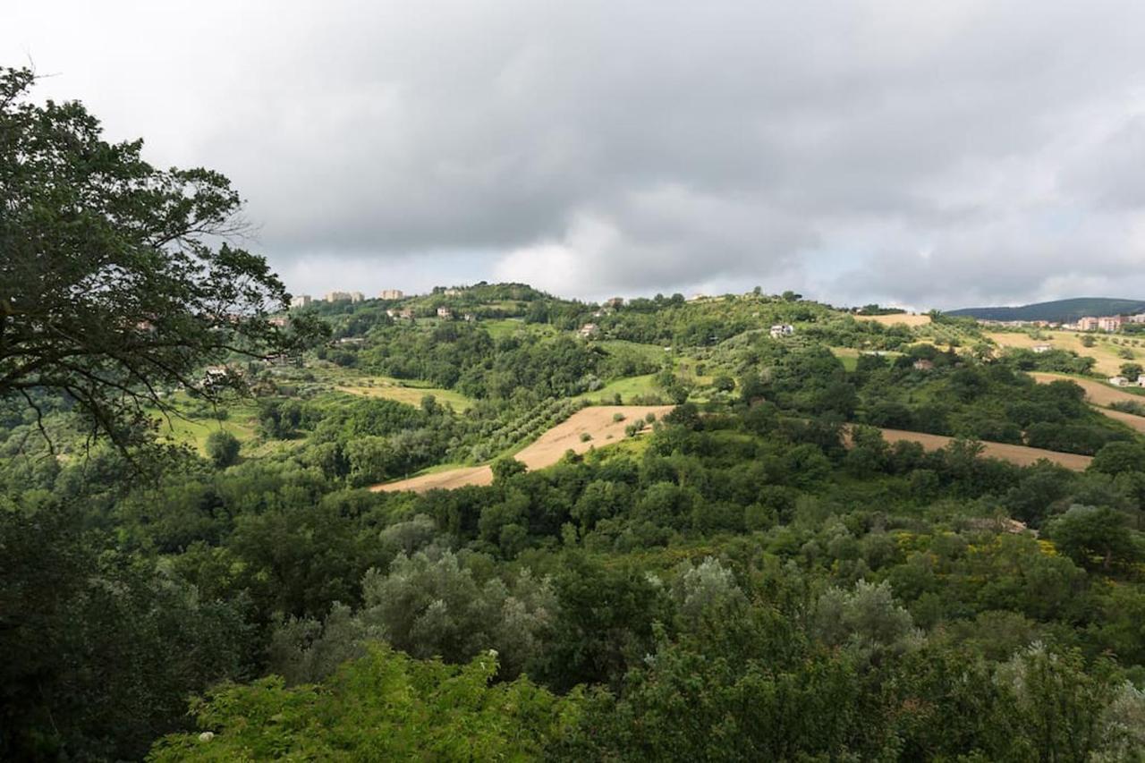 Agriturismo Il Poggio Degli Scoiattoli Perugia Exterior foto