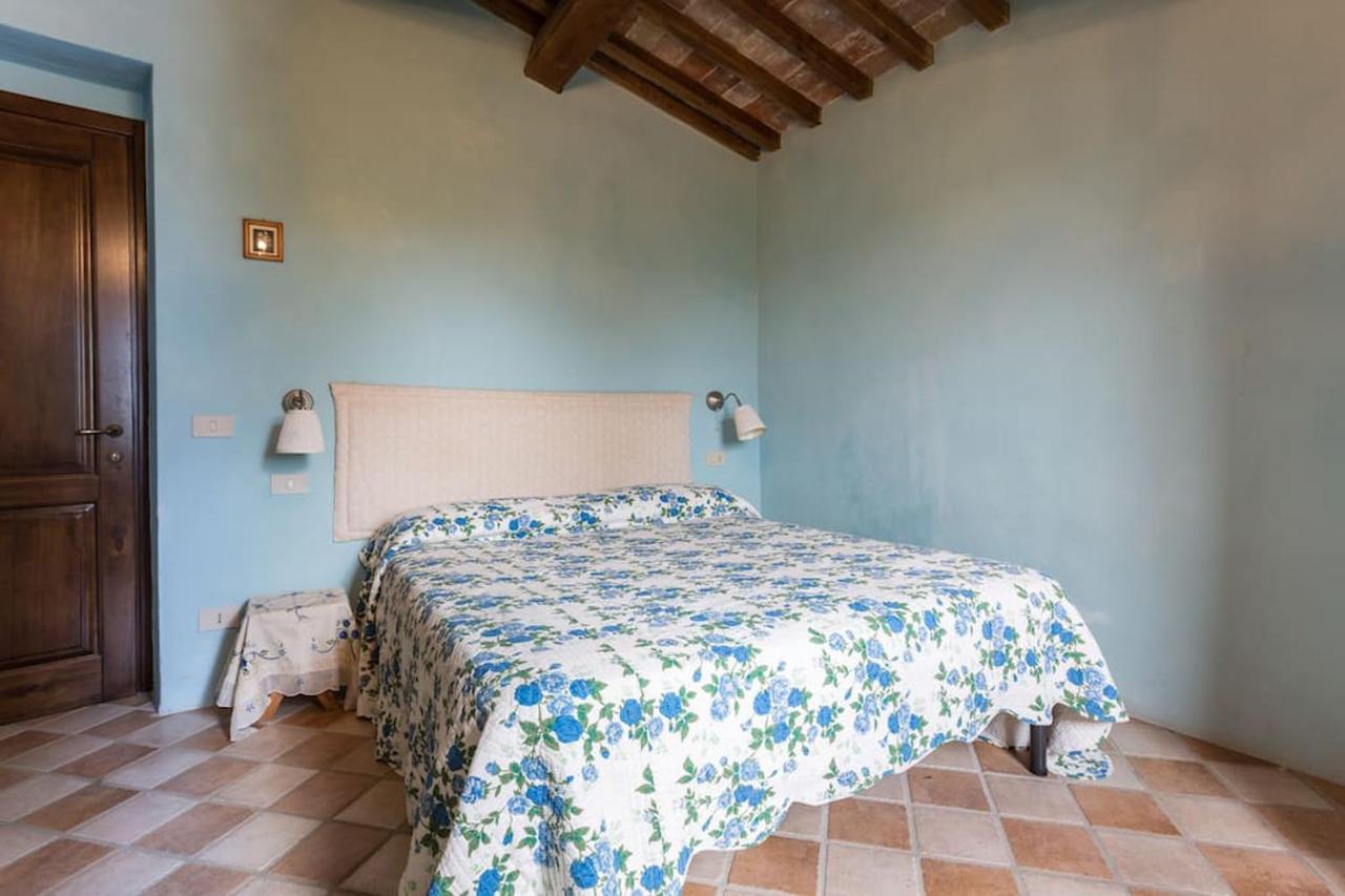 Agriturismo Il Poggio Degli Scoiattoli Perugia Exterior foto