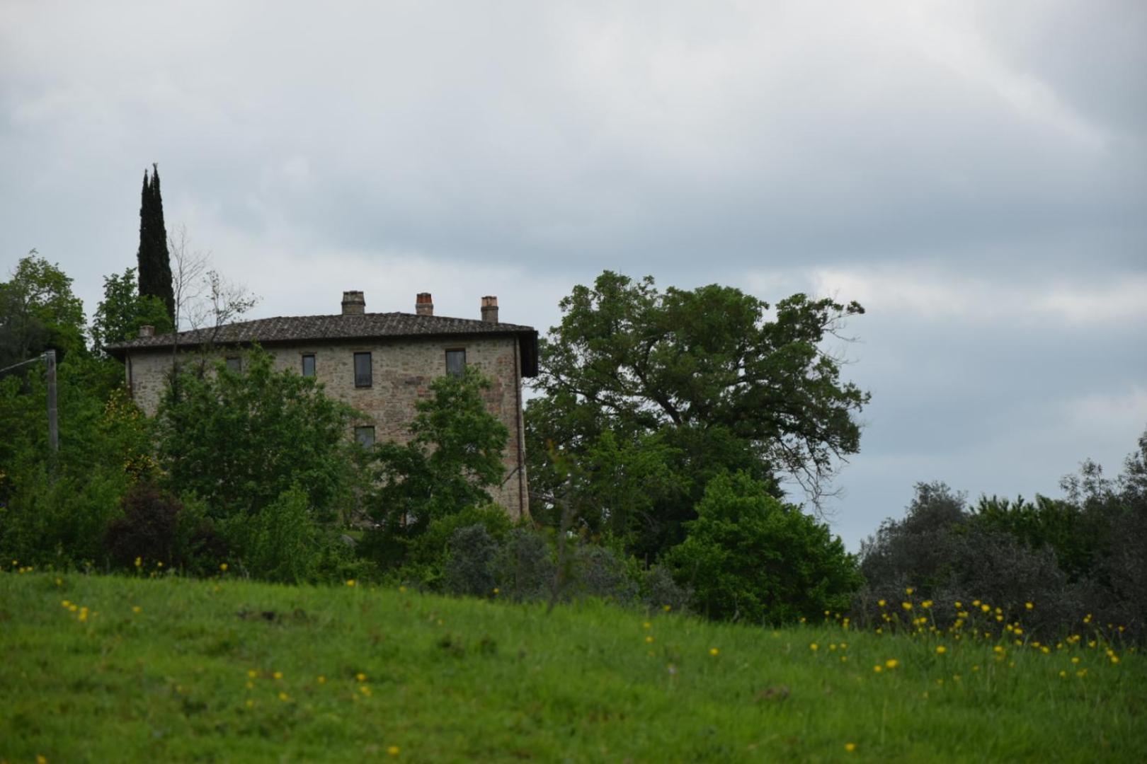 Agriturismo Il Poggio Degli Scoiattoli Perugia Exterior foto